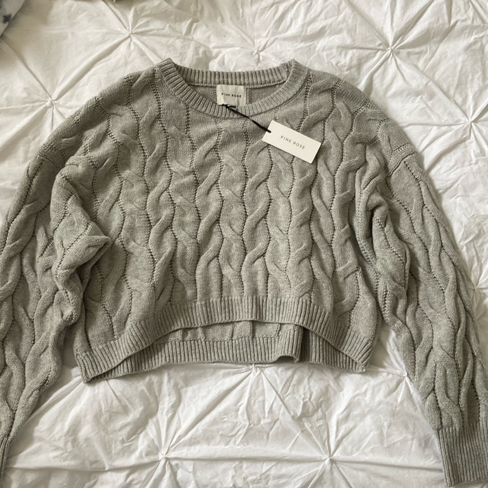 Light Grey Knit Cropped Grey Sweater | NWT